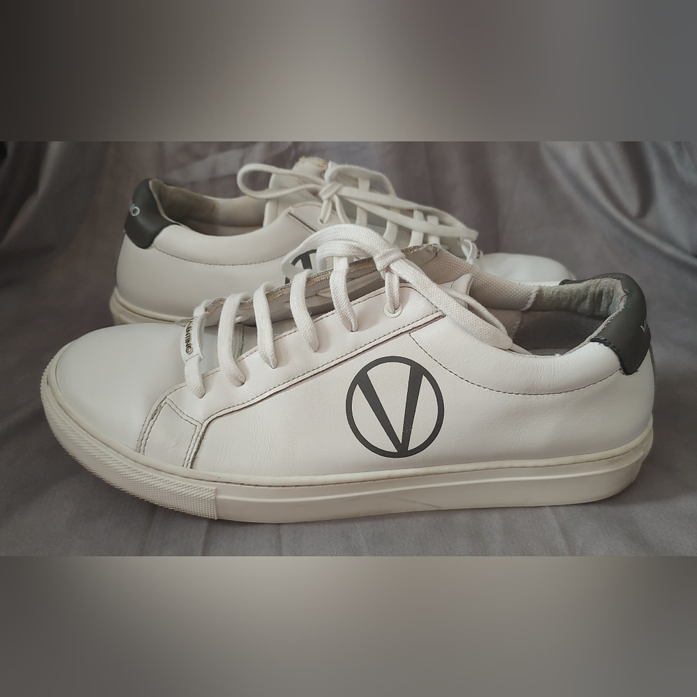 VALENTINO BY MARIO VALENTINO Petra Leather Low-Top Sneakers 10.5